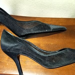 A Touch of Nina Satin Black Pumps Sz 10